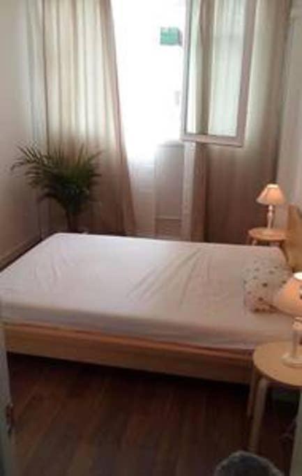 Double Private Near Sagarada Familia Pensionat